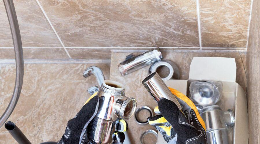 Expert Emergency Roof Repairs services in Freer, TX